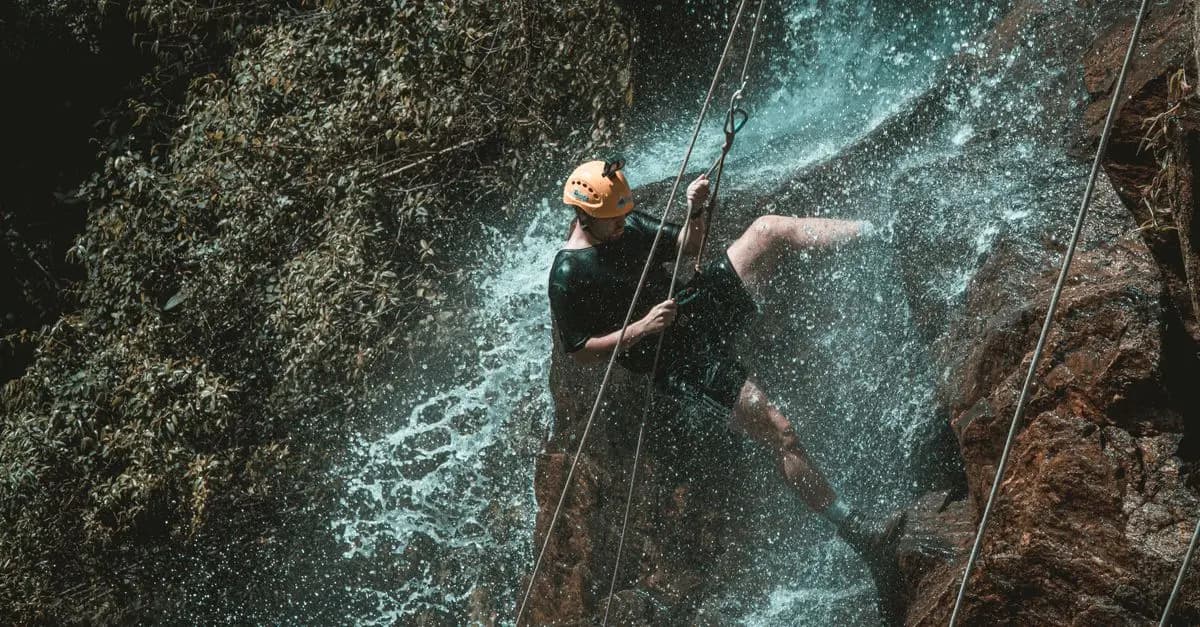Comment Améliorer Votre Techniques de Canyoning pour Plus de Sécurité