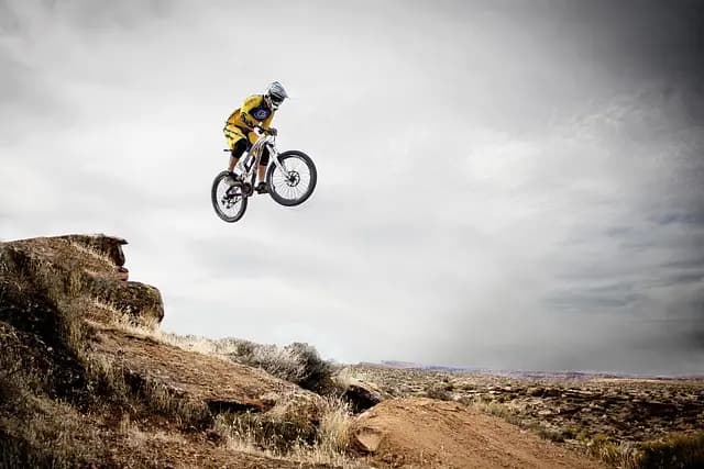 Comment Choisir le Bon VTT pour vos Aventures Sportives
